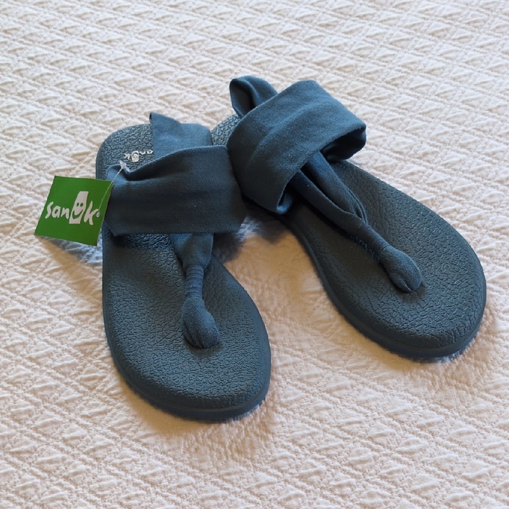 Sanuk Blue Sandals Minimalist Flip Flops